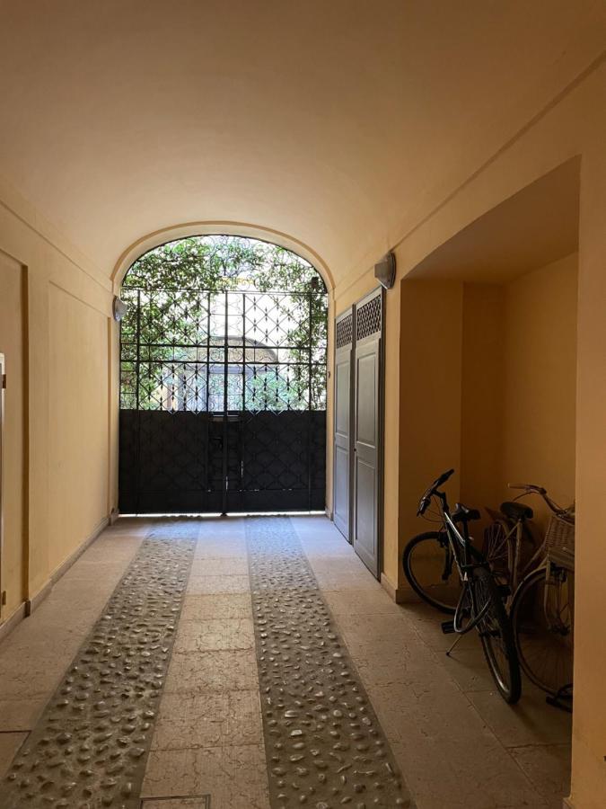 Una Finestra Sul Centro Storico Reggio nell'Emilia Buitenkant foto